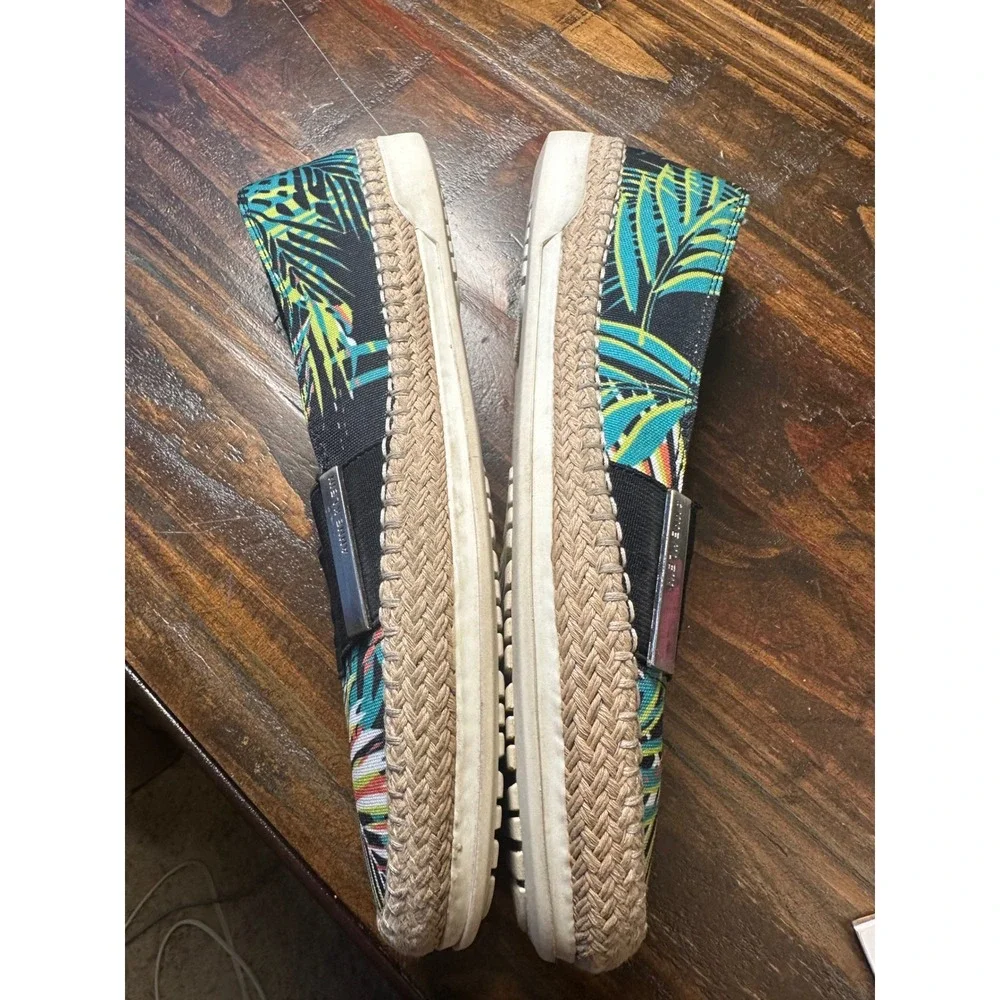 Anne Klein vibrant tropical